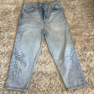 Levi vintage high rise crop jeans